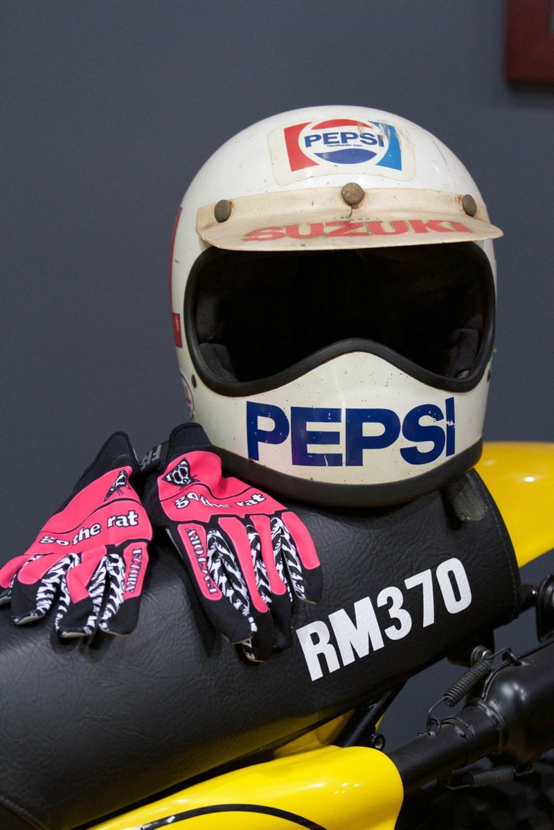 FACTORY REPLICA GLOVE-PINK